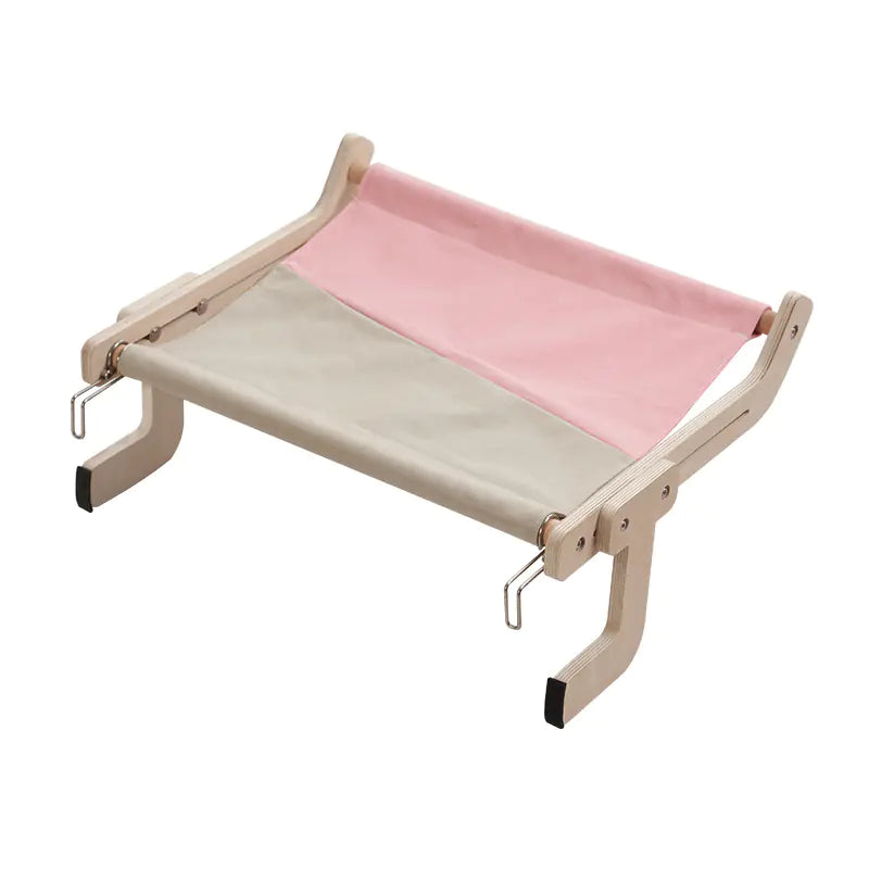 Kitty Window Lounge Bed