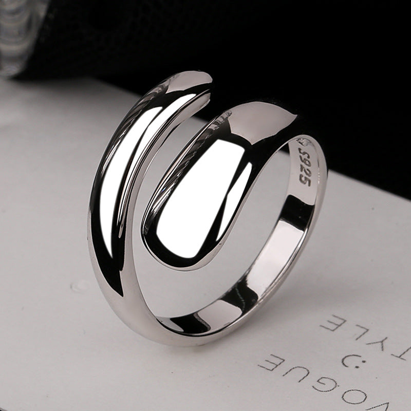 Lustrous Silver Droplet Ring