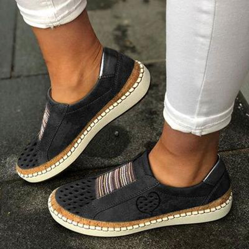 Chic Heart Casual Flats for Women